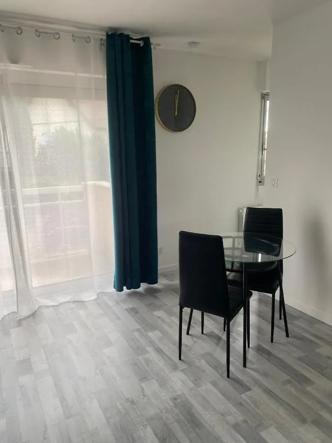 Le Cosy 2,Proche Paris,Aeroport,Parc D'Exposition Apartment Sevran