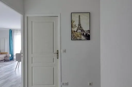 Le Cosy 2,Proche Paris,Aeroport,Parc D'Exposition Apartment Sevran